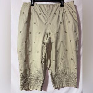Talbots Women’s Tan Embroidered Capris